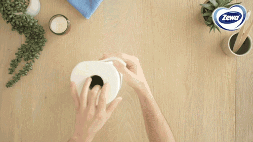 Upotrijebite čvrsti papirnati ručnik za poliranje pločica